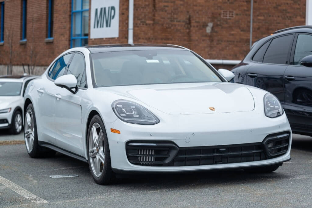 2020 Porsche Panamera luxury sedan